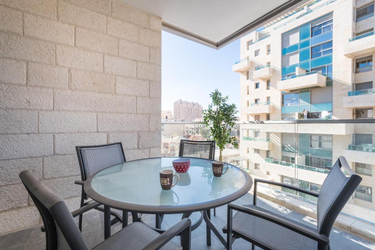 Full Option 7 People Jerusalém Exterior foto